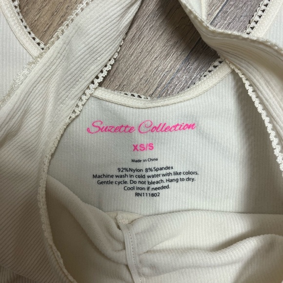 Cropped tank - Picture 3 of 4